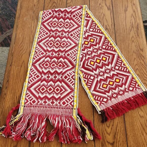 Lithuanian Handwoven red white and yellow linen tablerunner dresser scarf - Picture 4 of 5